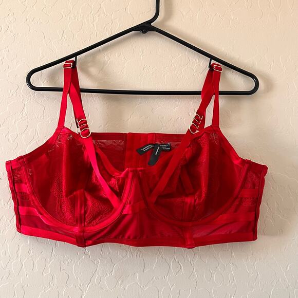 TORRID  Curve STRAPS AND LACE UNDERWIRE RED BRA - Picture 4 of 6